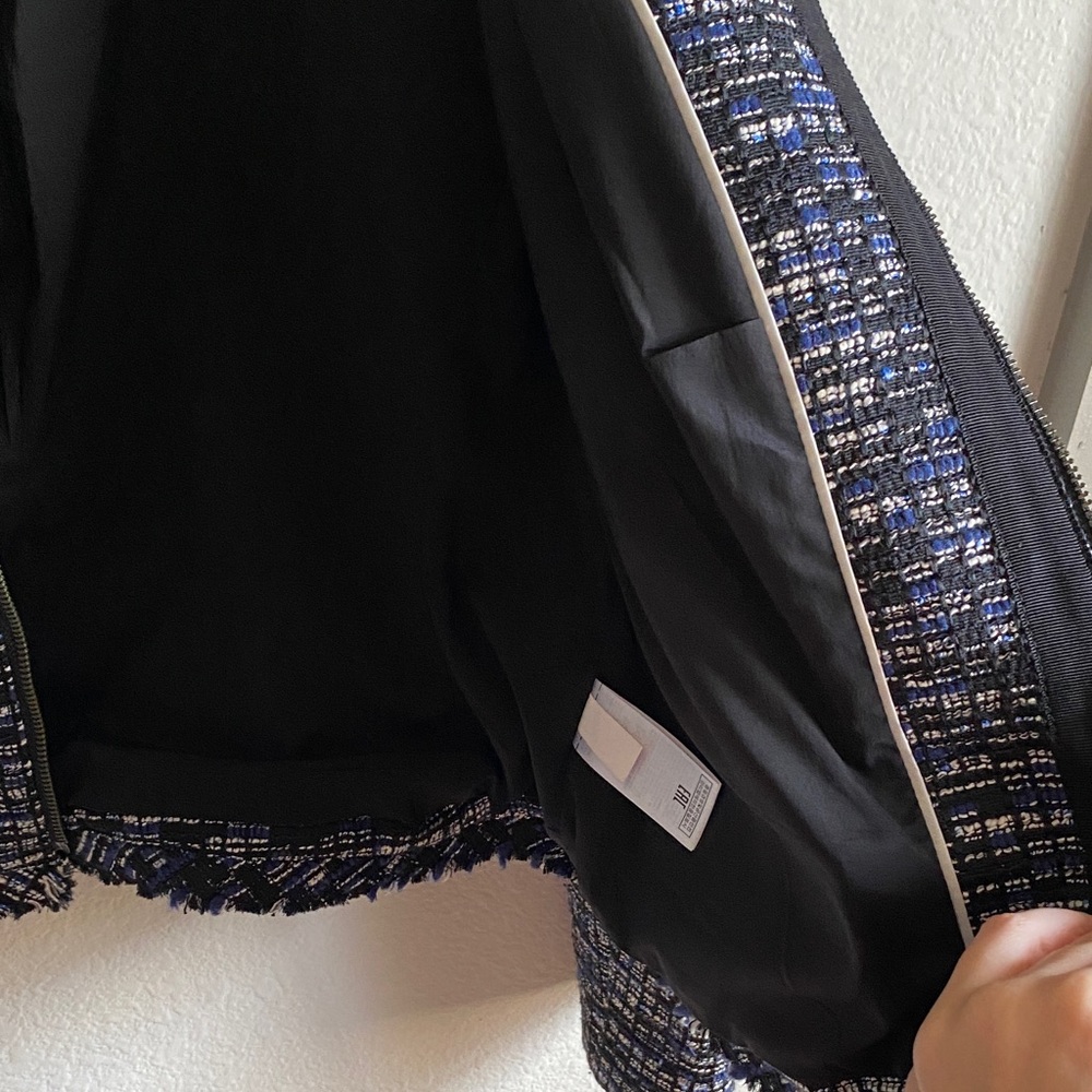 Women’s Banana Republic Black, Navy, and White Tweed Blazer - Picture 13 of 13